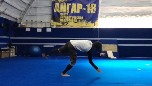 Capoeira vlog #7. Акро утро, еще не старые, мы прыгали как могли смотреть онлайн