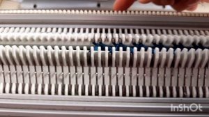 Вяжем на машине " пассап ", шапка резинкой 2х2