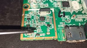 Больше всего ремонтов цифровых тв приставок именно с этим повреждением.