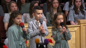 «Светит мне в окошко» - пение детей