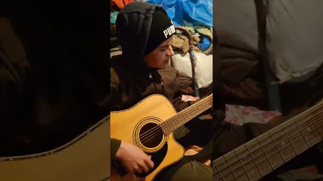 Айдамир Мугу - есть красивая одна девушка на земле смотреть онлайн