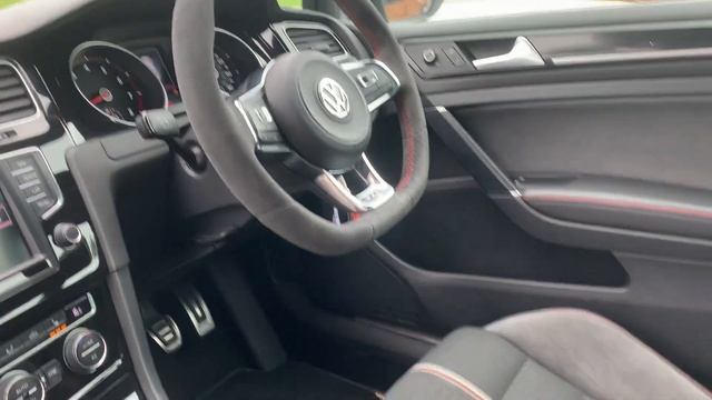 Volkswagen Golf 2.0 TSI BlueMotion Tech GTI Clubsport Edition 40 смотреть онлайн