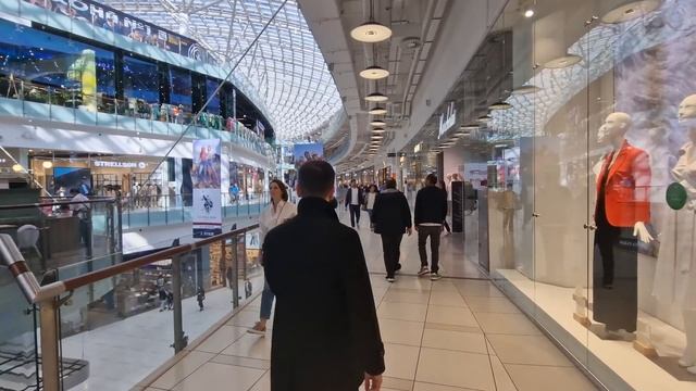 I Went To Russia's LARGEST SHOPPING MALL: AviaPark