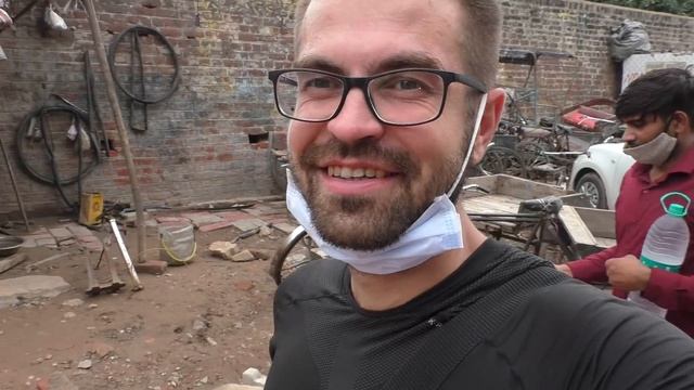 Индия. Опасный район. Бомжи. Реальная жесть и шок! Ем уличную еду в Нью Дели. Июль 2021. смотреть онлайн