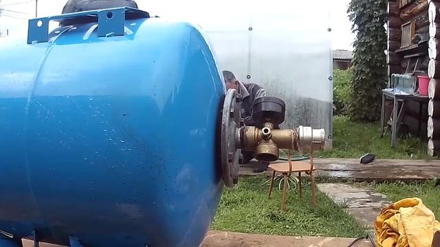 Замена груши расширительного бака. Почему потек расширительный бак? смотреть онлайн