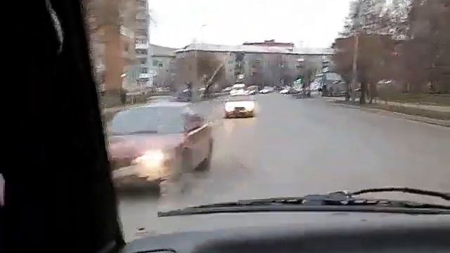 Черный HiAce на свободном смотреть онлайн
