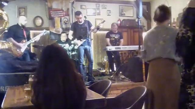 Праздничный концерт кавер-группы "СЕМЬ" г. Евпатория (08.03.2022) смотреть онлайн