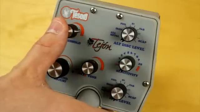 Tesoro Tejon Органы управления металлоискателя