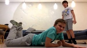 Даню замотал скотчем !!!!!