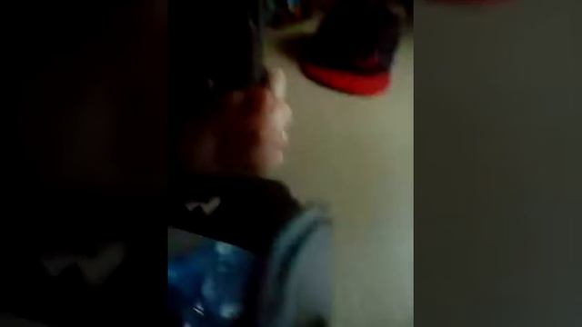 Черное мороженое в черном стаканчике смотреть онлайн