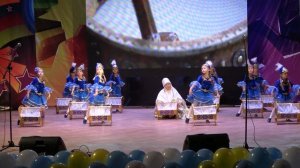 Дети танцуют Казахский танец к празднику Наурыз/ Интересные танцы для детей