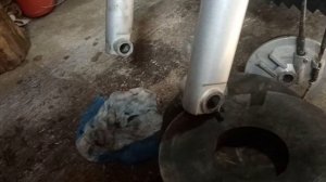 Трицикл Аякс 250см3  Передняя вилка, стук на вылет.