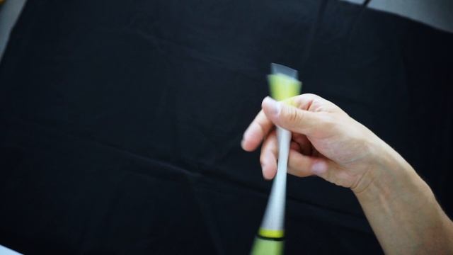 Pen Spinning Thumb Around Reverse (TA rev) - basic tutorial смотреть онлайн