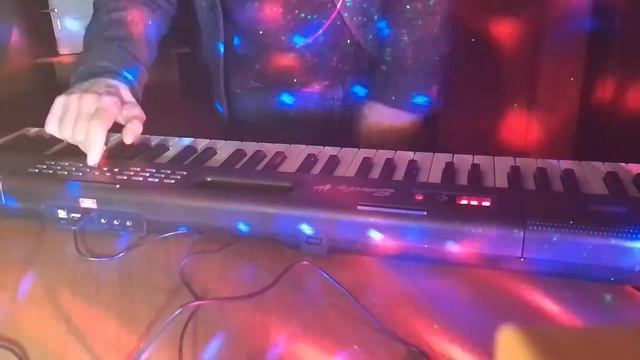 Emely Piano смотреть онлайн