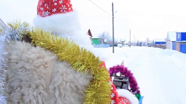 Дед Мороз на карете из мотоблока. смотреть онлайн