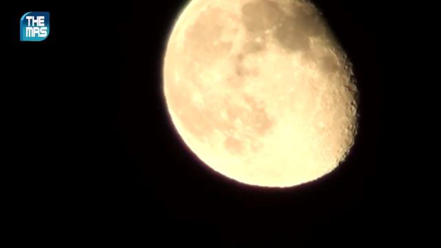 Луната в движение | Moon on the go смотреть онлайн