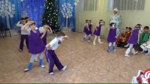 Новогодний танец Потолок ледяной - подготовительная группа № 9