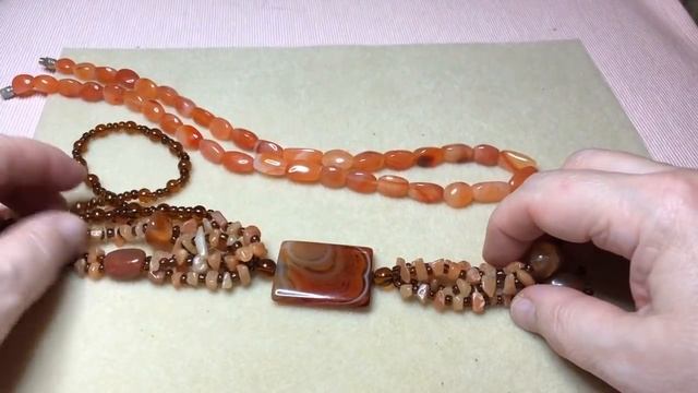 Бусы из розового кварца. Сотуар из сердолика. Часть 3 переделок бус для Ольги. смотреть онлайн