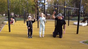 Как научить ребенка прыгать со скакалкой. Упражнения для начинающих