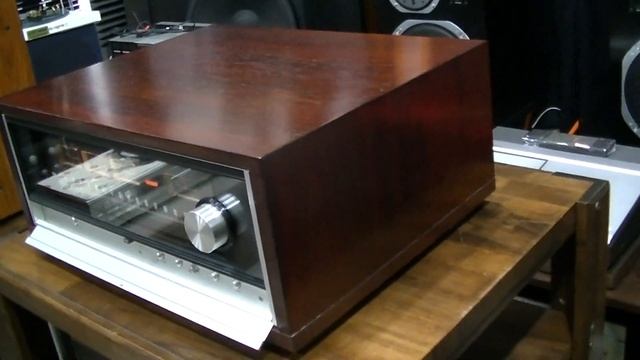 EXCLUSIVE F3 FM TUNERで音楽に陶酔する смотреть онлайн