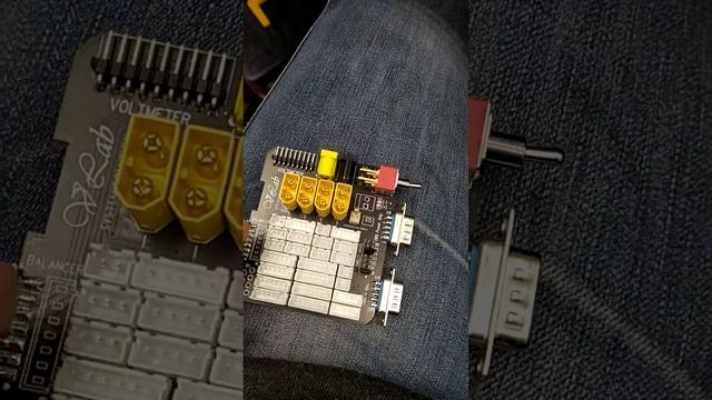 Плата параллельной зарядки для iSDT Q6 Plus (Hubsan ZINO / универсальная) смотреть онлайн