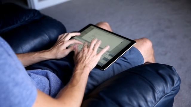 iPad Pro 12.9" 2017 Review! смотреть онлайн