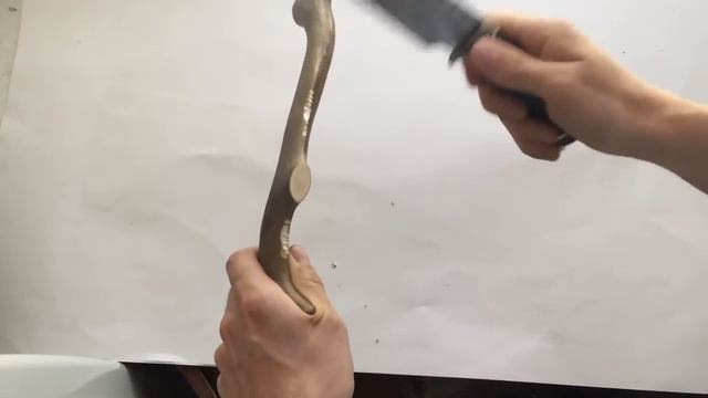 Тест ножа Обезьяна из дамасской стали при помощи Рога смотреть онлайн