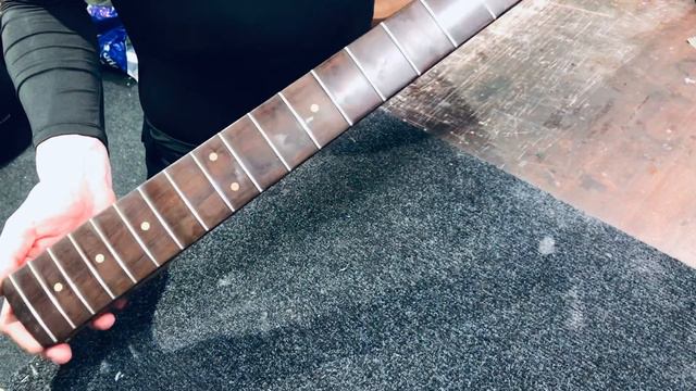 1964 C Shape Neck: Vintage Fender P-Bass Restoration 2023 смотреть онлайн