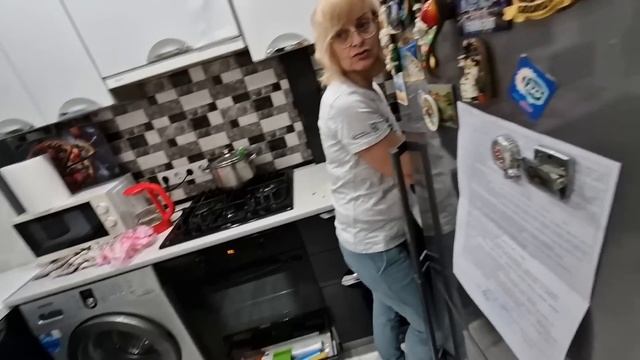 Приехал Геннадий ГОСТИ в доме смотреть онлайн