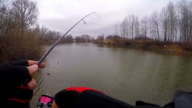"Два осенних дня" - Береговой лёгкий джиг, отводной поводок, микроджиг. Ловля окуня и судака осенью смотреть онлайн