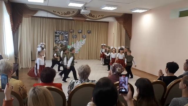 Танец "Победная весна 45-го" смотреть онлайн