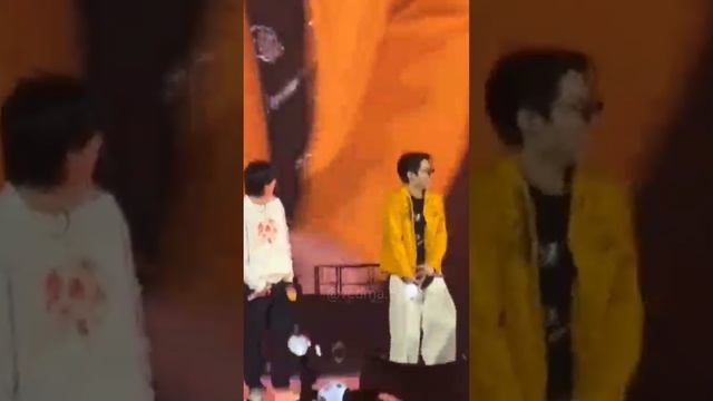 Чонгук дразнит АРМИ? смотреть онлайн