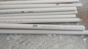 Делаем водопровод из полипропиленовых труб у себя на даче. Вешаем бойлер, паяем трубы :)