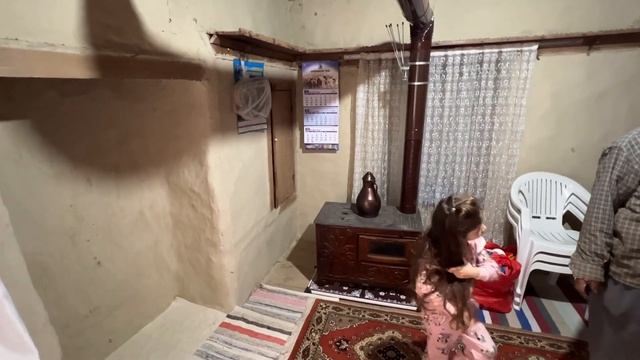 НАШ ПРЕДАННЫЙ ТУРЕЦКИЙ КОТ, АНТИЧНЫЙ АСПЕНДОС смотреть онлайн