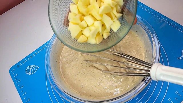 Não troco esse bolo simples de maçã por outro recheado, acabou em 1 minuto смотреть онлайн