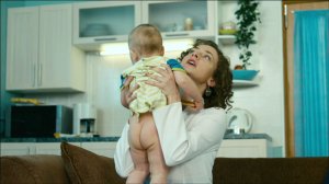 Интерны: Софья сидит с ребёнком Быкова