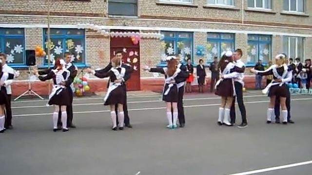 Школьный вальс 2015 ( Гимназия Буда-Кошелёво ) смотреть онлайн