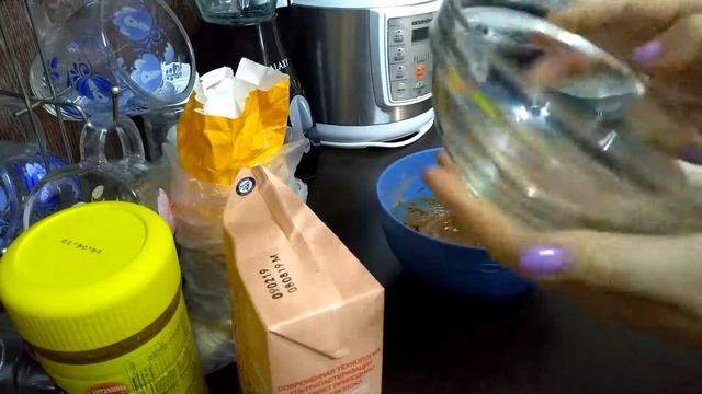 Шоколадный кекс в микроволновке за 4 минуты. смотреть онлайн