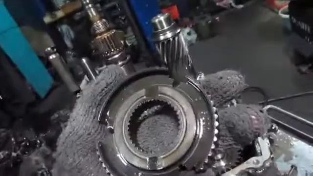 БМВ 325 РЕМОНТ КОРОБКИ ПЕРЕДАЧ смотреть онлайн