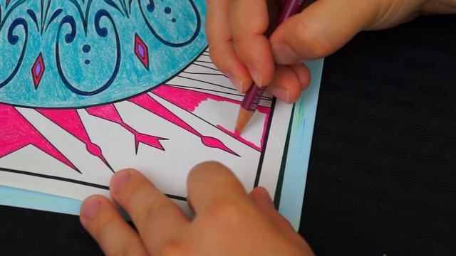 Coloring Queen Elsa Disney Frozen GIANT Coloring Book Page Crayola Colored Pencil | KiMMi THE CLOWN смотреть онлайн
