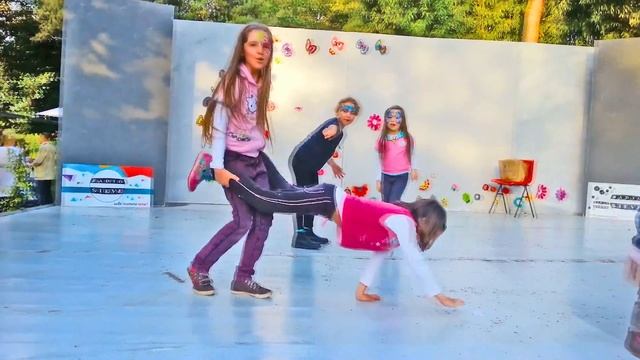 Мы В СКАЗКЕ Праздник Для Детей Подружились С БЭЛЛЬ ЗАЖИГАЕМ На Танцполе смотреть онлайн