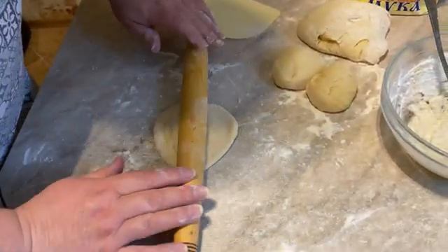 Вкуснейшие мягкие булочки! смотреть онлайн