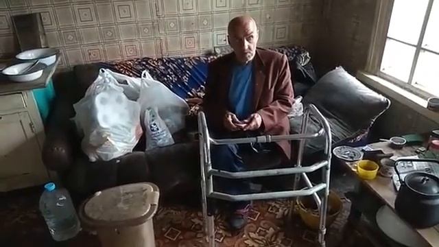 Как живет инвалид-пенсионер в одиночку на хуторе в Урюпинском районе смотреть онлайн