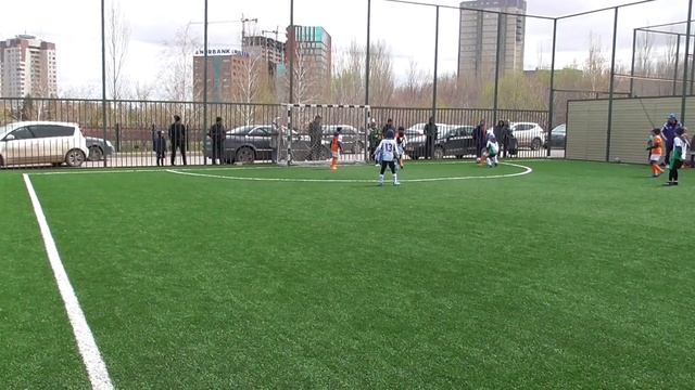 ZhaStar 09 - СДЮШОР 09 7-0, турнир ЛЛФ весна 2018г., дети 2009-2010 г.р. смотреть онлайн