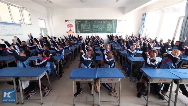 Dance class! Chinese primary school kids go viral with Mongolian folk song смотреть онлайн