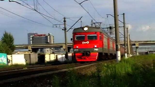 Электропоезд ЭР2т-7162 смотреть онлайн