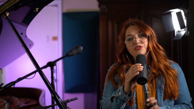 Ellie Nelson - Fire (Live Studio Session) смотреть онлайн
