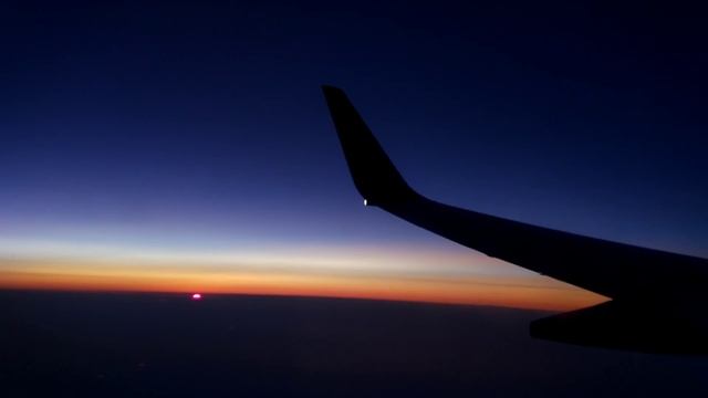 Закат в самолете Sunset on the plane смотреть онлайн