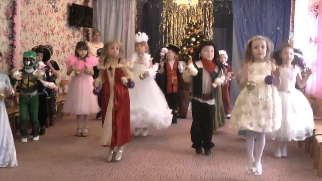 "Танец новый год" НР садочок груд2016 Аня смотреть онлайн