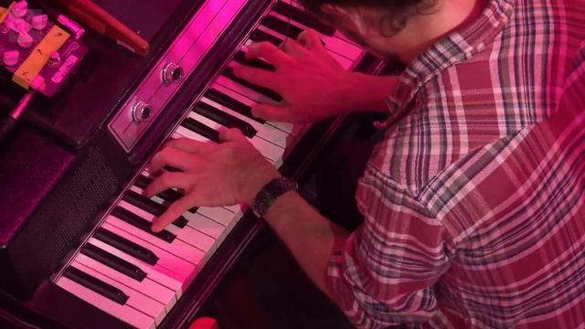 Michael Kiwanuka - Fathers child смотреть онлайн